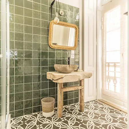 לינה וארוחת בוקר Garam