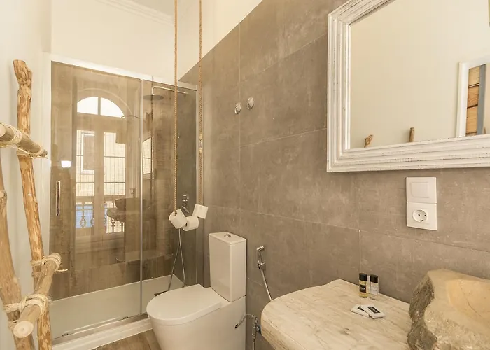 Couette-café Garam 4*