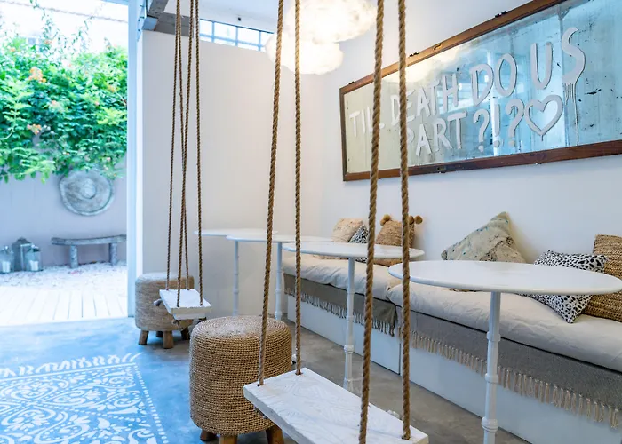 Garam Bed & Breakfast