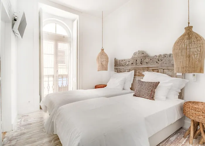 Garam Bed & Breakfast 4*